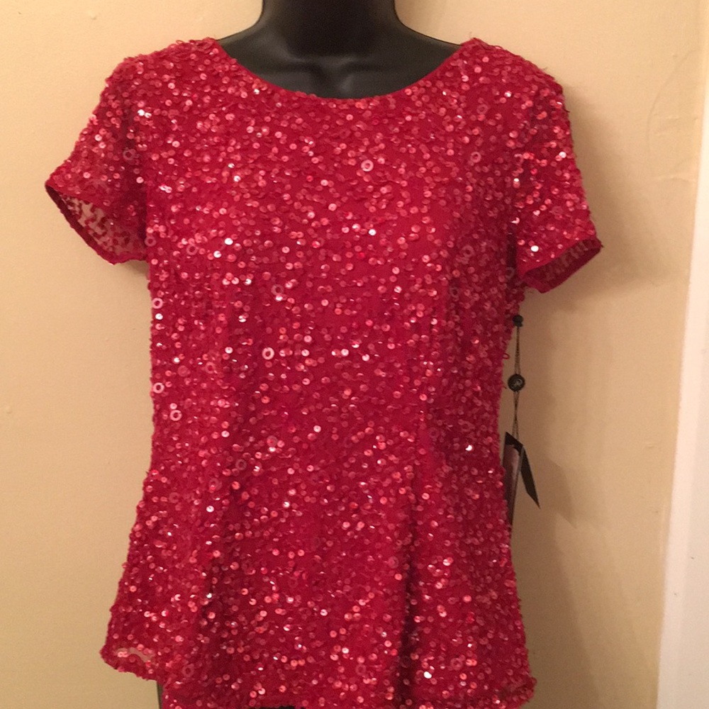Red Sequent Blouse!! Size: 6